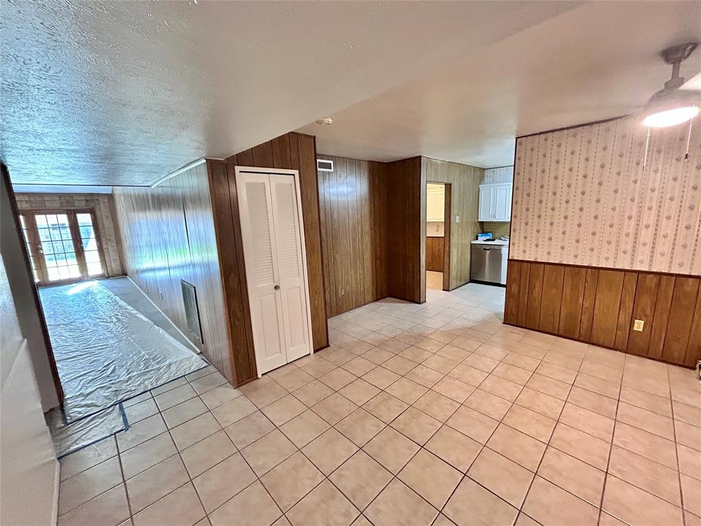 Park Valley 02 - Residential Lease