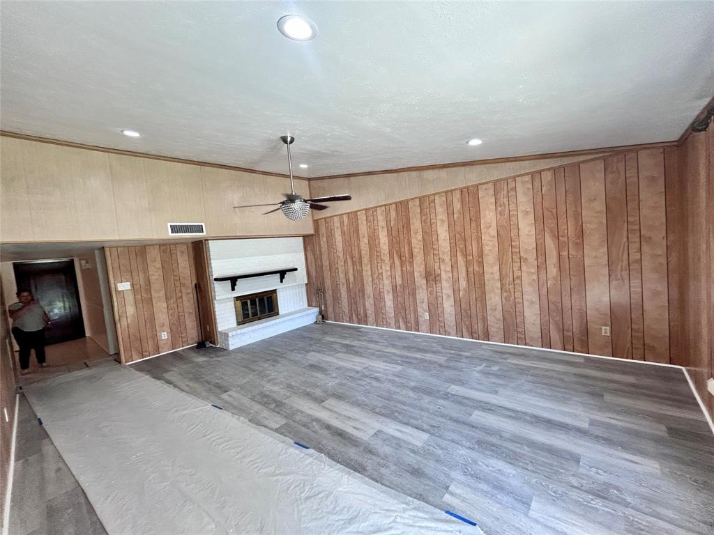 Park Valley 02 - Residential Lease