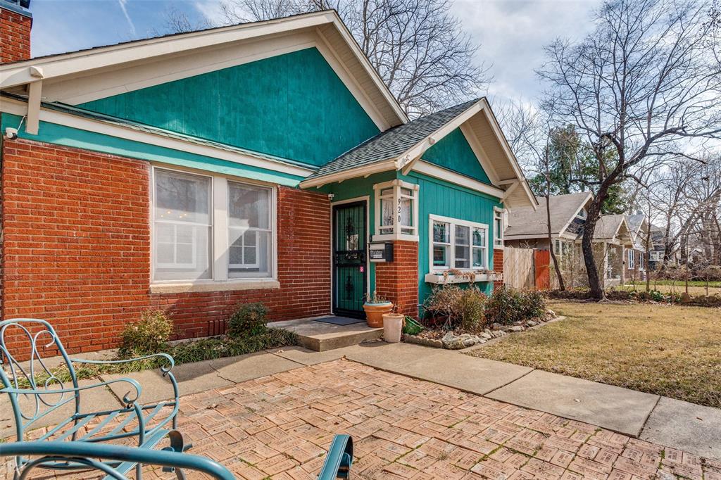 920 Cedar Hill Avenue