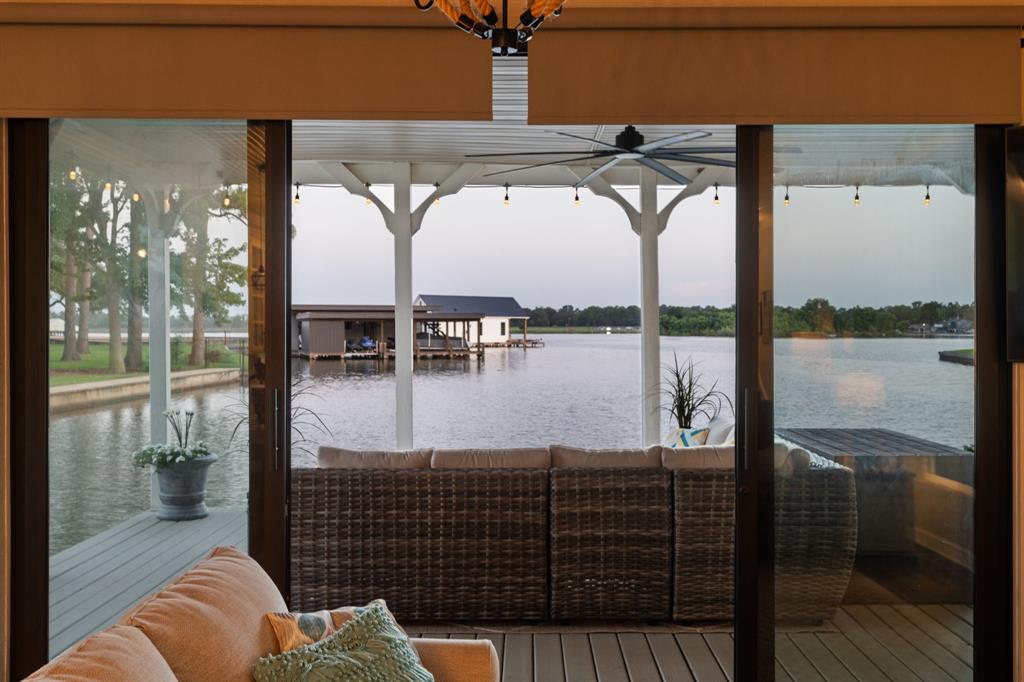 South Point Lake Tyler - Residential