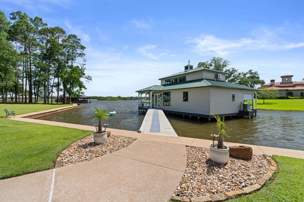South Point Lake Tyler - Residential