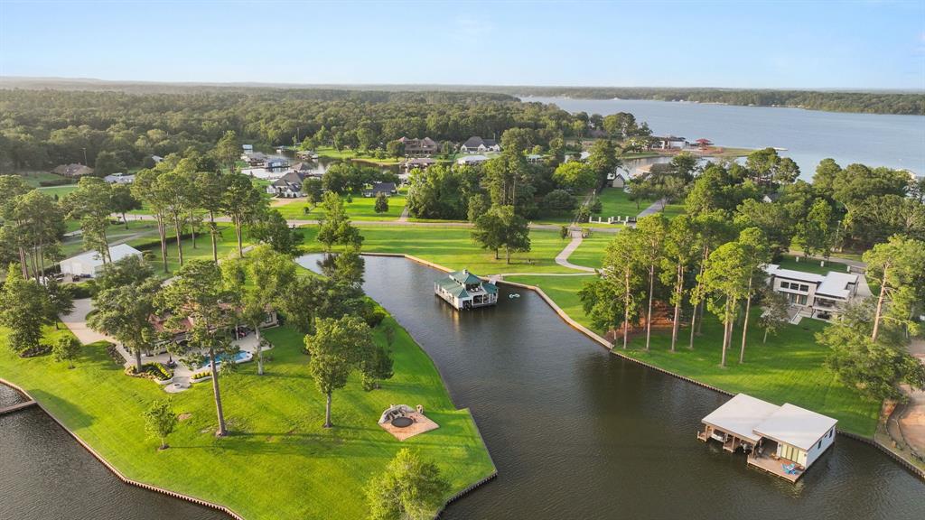 South Point Lake Tyler - Residential