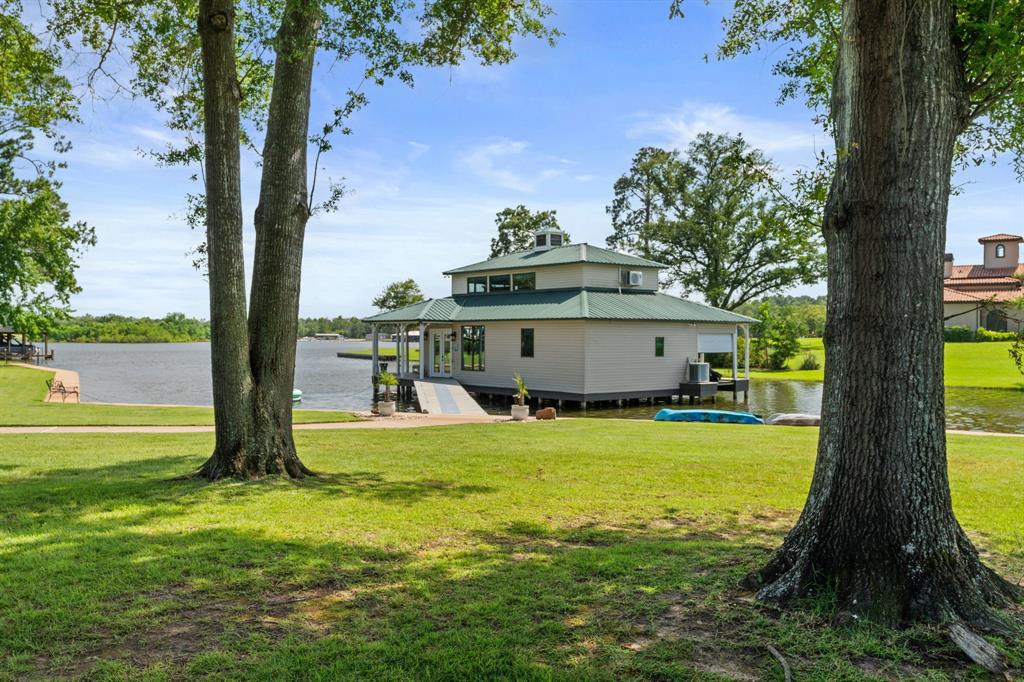 South Point Lake Tyler - Residential