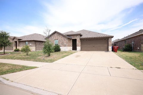 Photo of 904 Basswood Lane, Royse City, TX 75189 (MLS # 21403884)