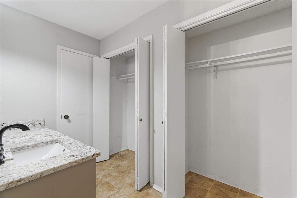 Royal Oaks - Residential