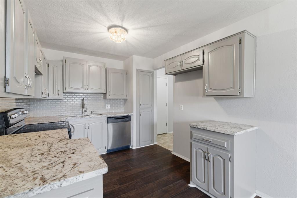 Royal Oaks - Residential