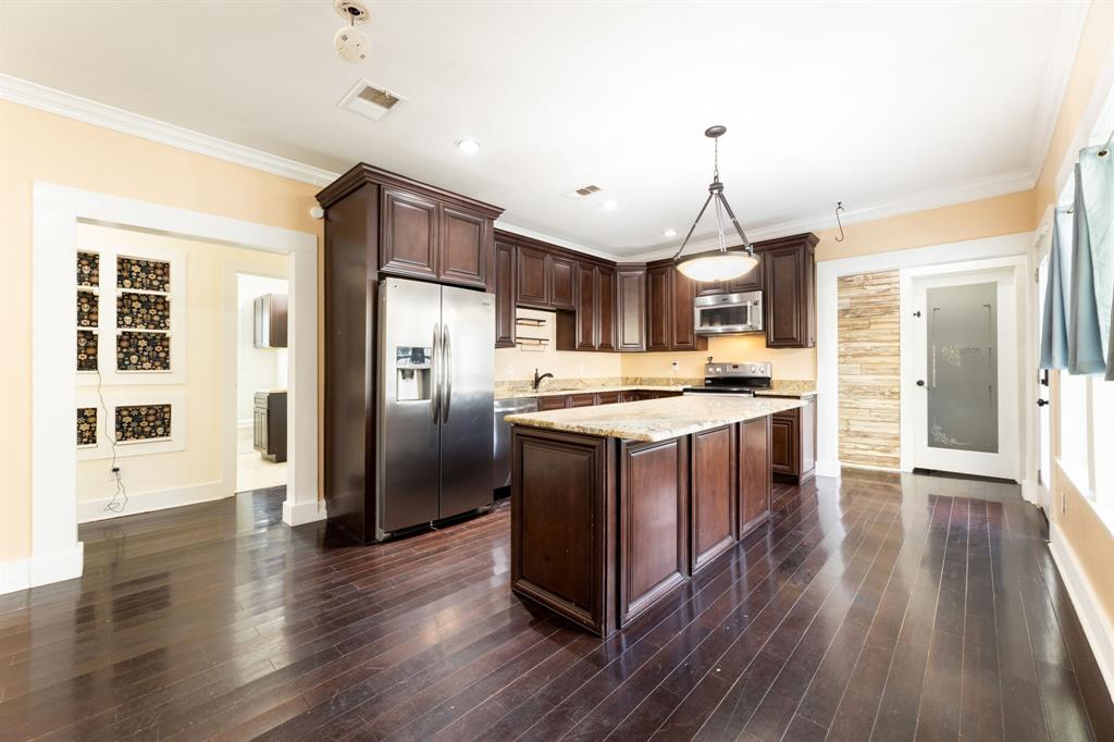 Smith L R - Residential