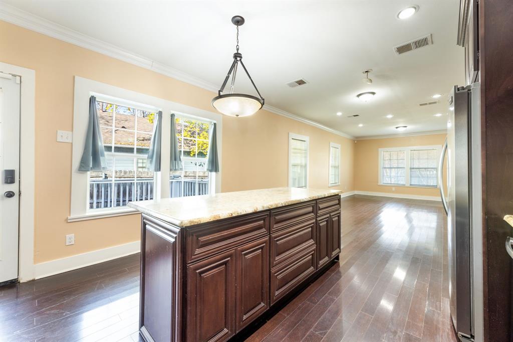 Smith L R - Residential