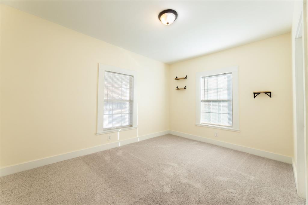 Smith L R - Residential