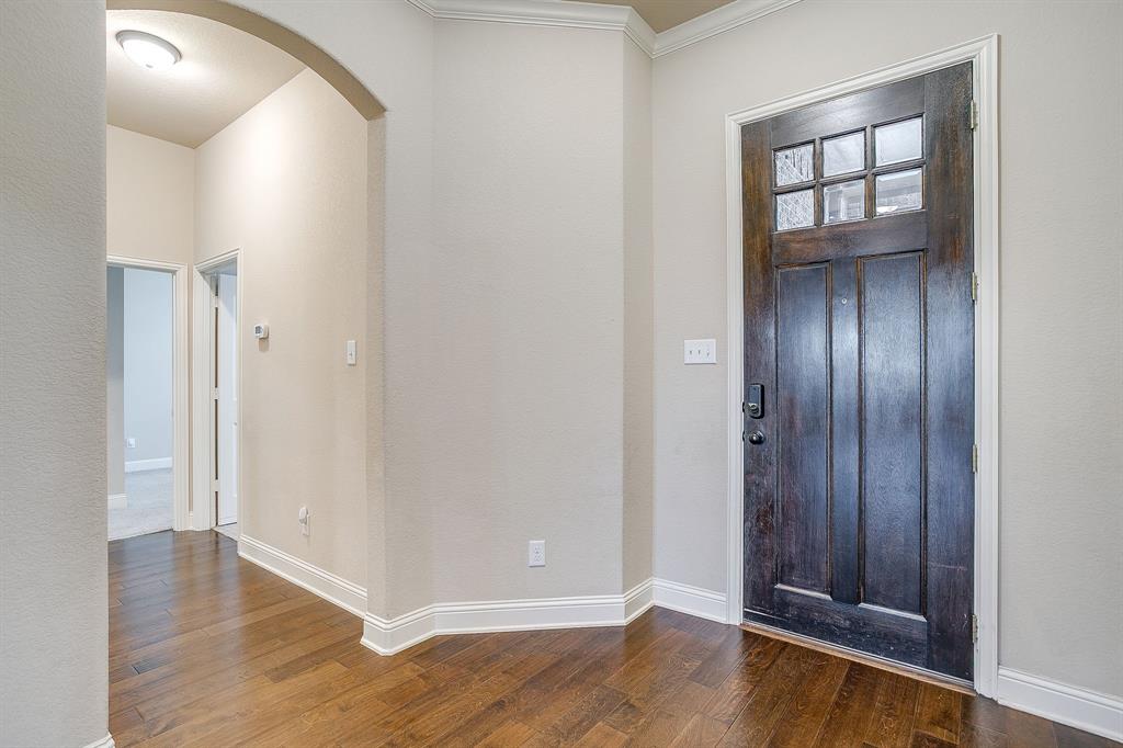 200 Hawks Ridge Trail