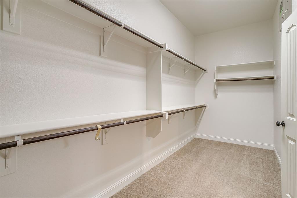 Willow Crk Xing - Residential