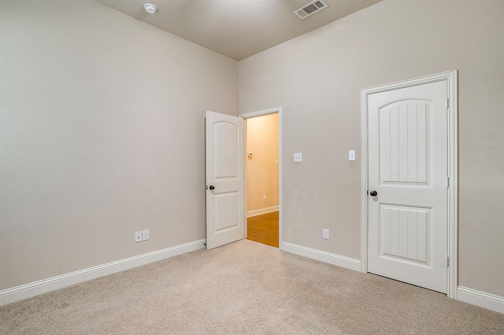 Willow Crk Xing - Residential