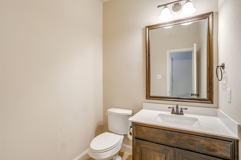 200 Hawks Ridge Trail