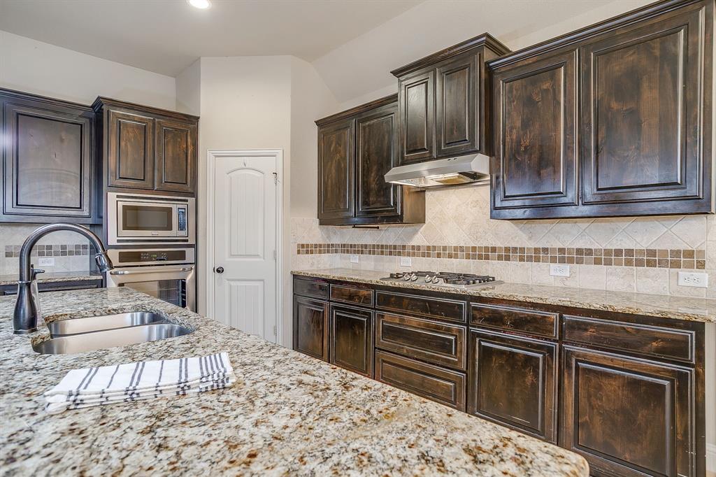 Willow Crk Xing - Residential