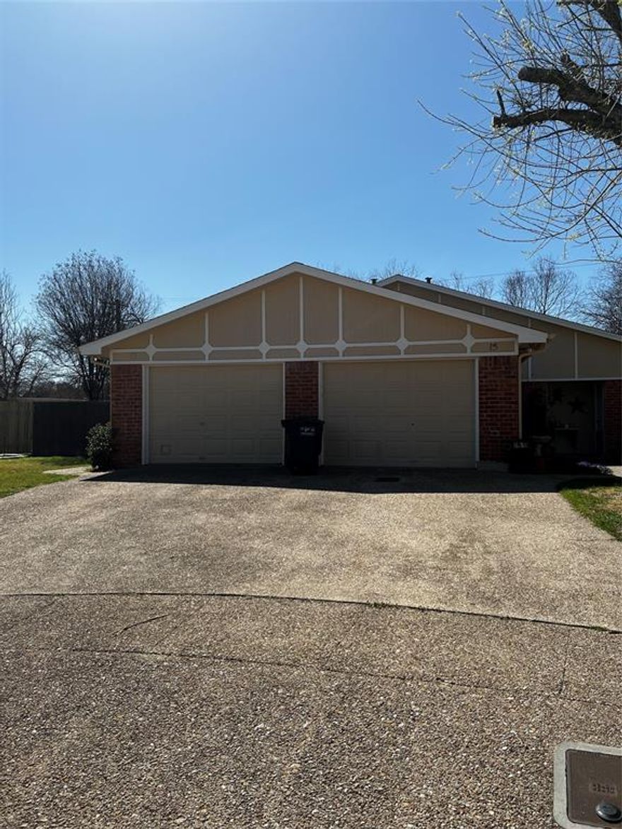 Wonderful neighborhood with mixture of duplexes and single family residences. 3 bedroom 2 full bath. Nicely updated. Wood look floors. Granite counters. All new windows. Good size backyard. Single car garage. 
Water, sewer and trash is paid to landlords at a flat fee of $75 a month
Pets are on a case by case basis. There is no refrigerator included.