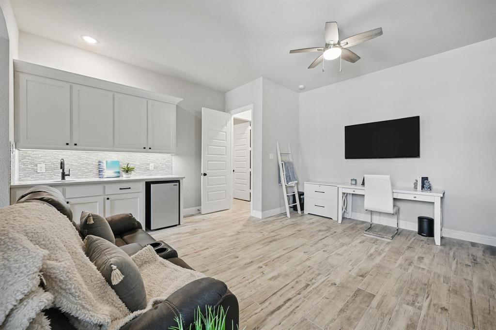 Creekside - Residential