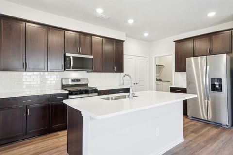416 Ezra Lane McKinney TX 75069
