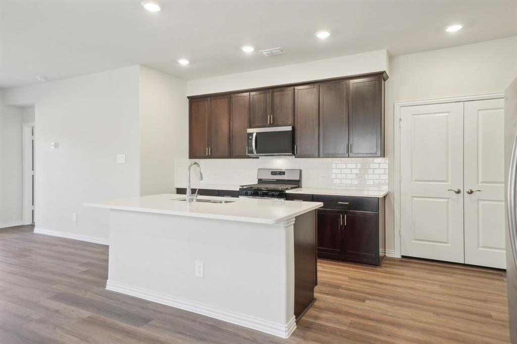 416 Ezra Lane