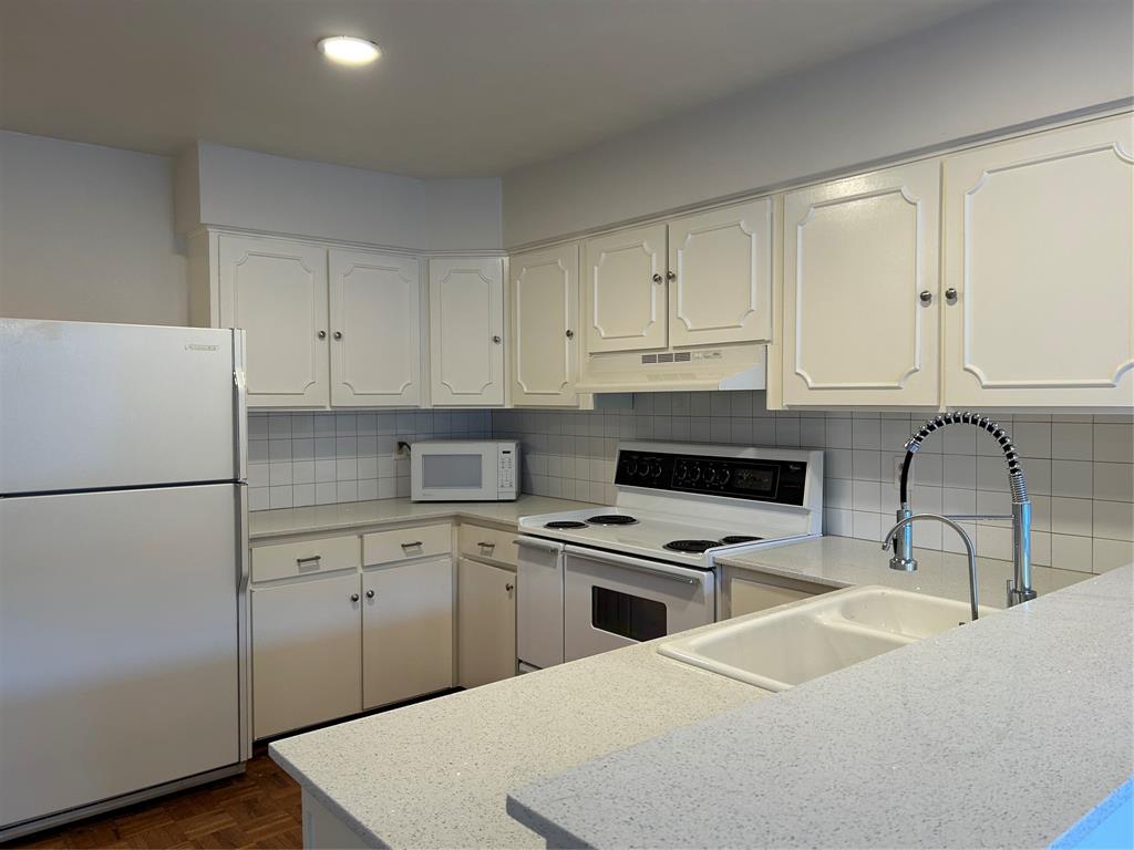 Diamond Head Condos - Residential Lease