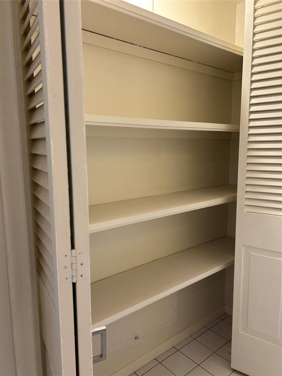 Diamond Head Condos - Residential Lease