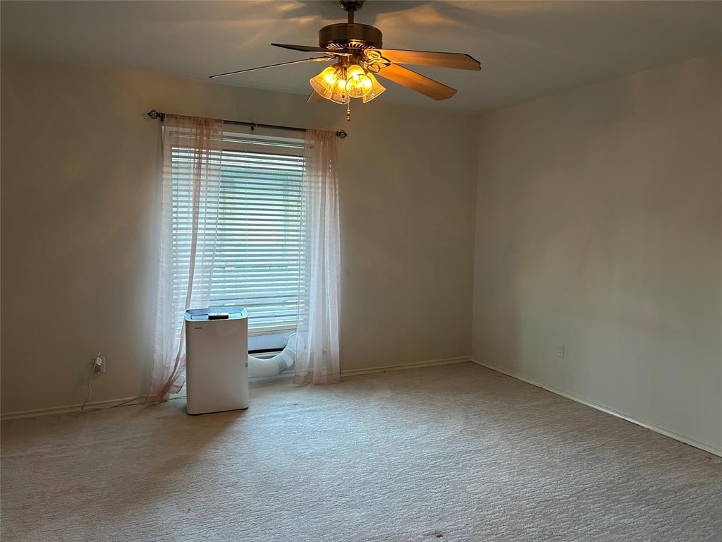 Diamond Head Condos - Residential Lease