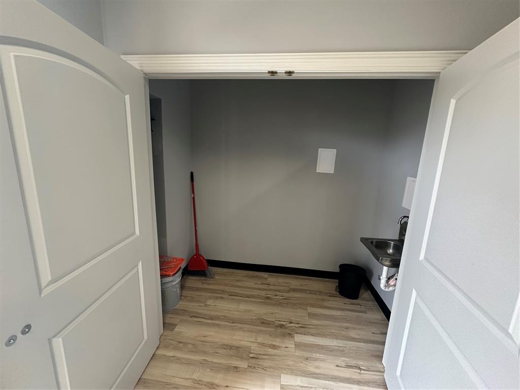 Ez Office Condos - Commercial Sale