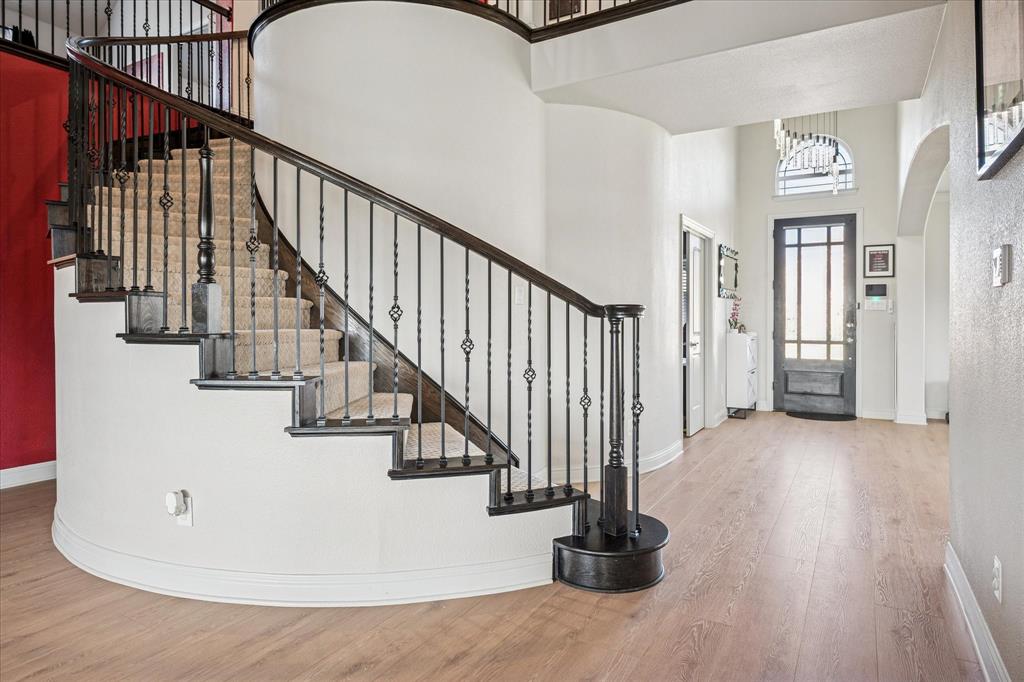506 Crestview Drive