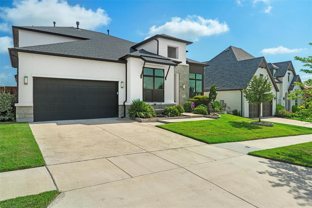 1833 Rolling Heights Lane