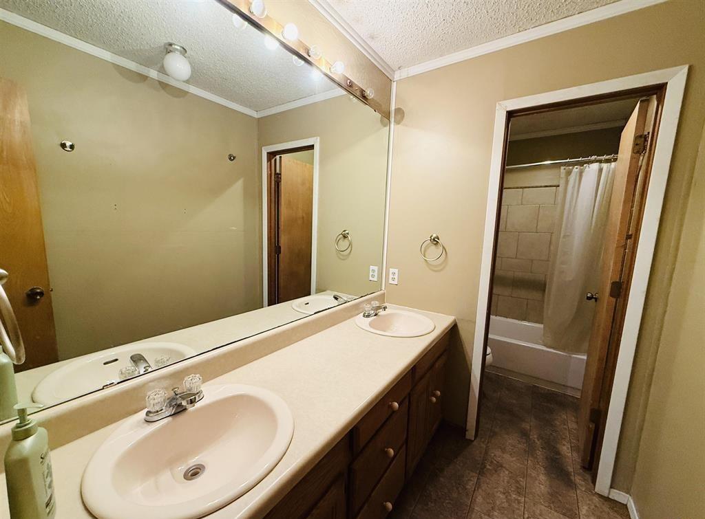 AMBER ACRES - Residential