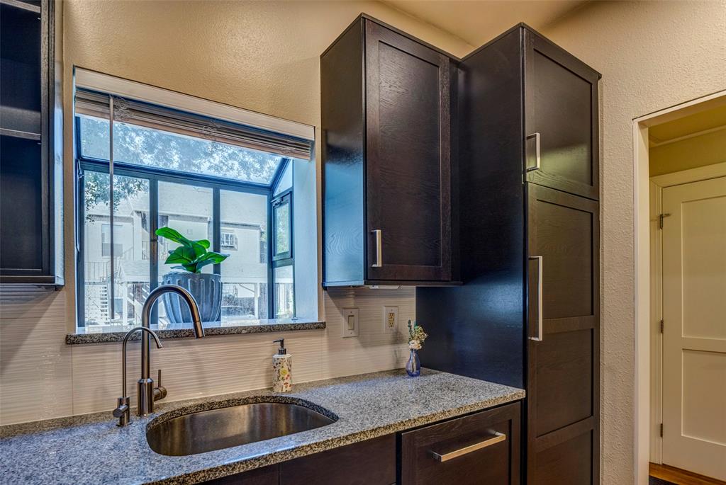 Cobblestone Square - Residential Lease