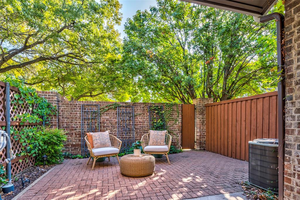 Cobblestone Square - Residential Lease