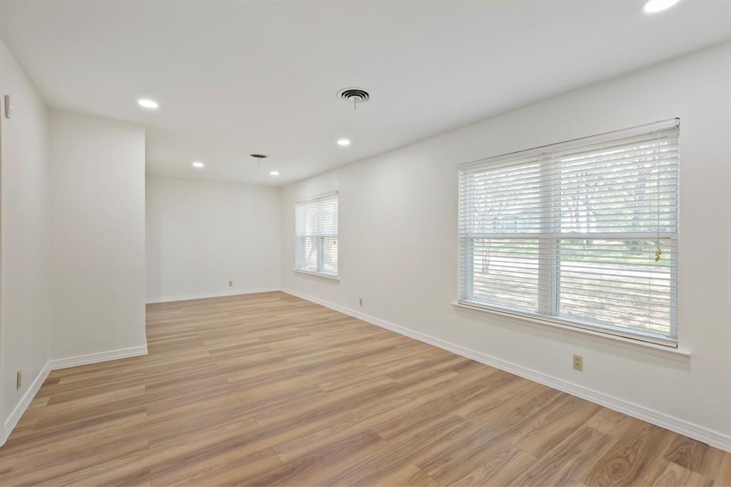 624 Hillview Drive