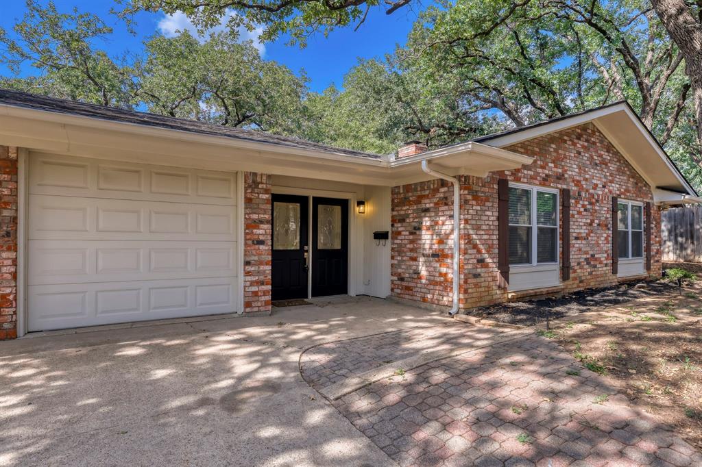 624 Hillview Drive