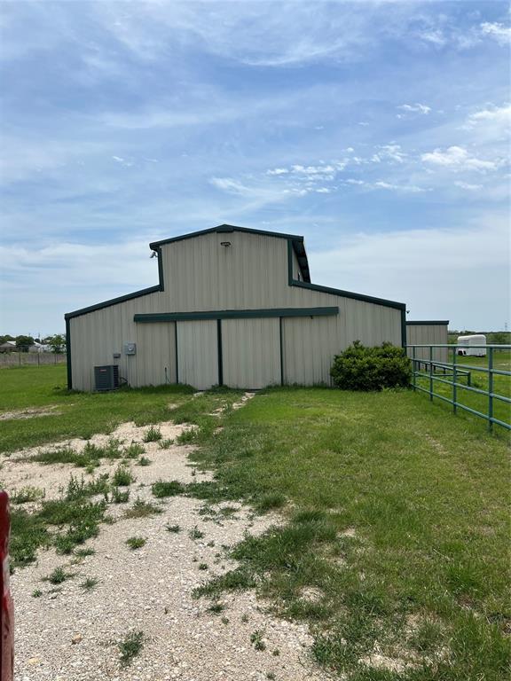 H.T. & B. RR. CO. SURVEY, ABSTRACT NO. 422 - Land