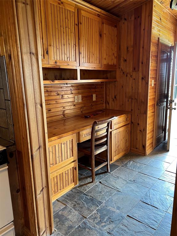 H.T. & B. RR. CO. SURVEY, ABSTRACT NO. 422 - Land