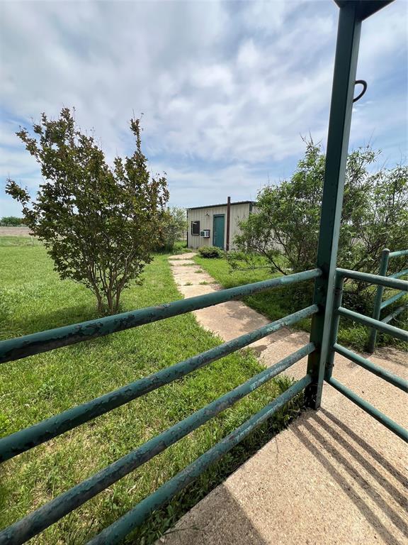 H.T. & B. RR. CO. SURVEY, ABSTRACT NO. 422 - Land