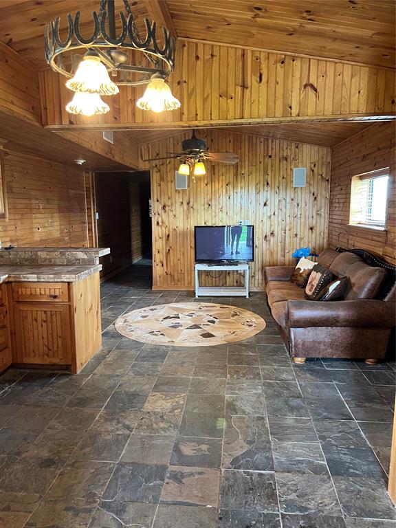 H.T. & B. RR. CO. SURVEY, ABSTRACT NO. 422 - Land