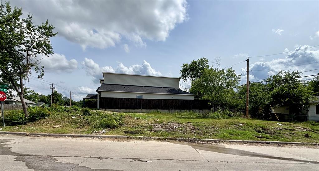 2500 Vaughn Boulevard