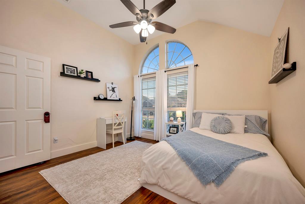 1084 Westgrove Drive