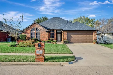 1084 Westgrove Drive Saginaw TX 76179