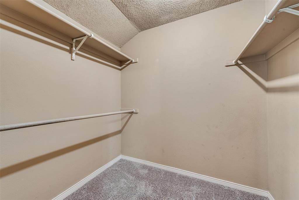 Woodlands 01 On Creek - Residential