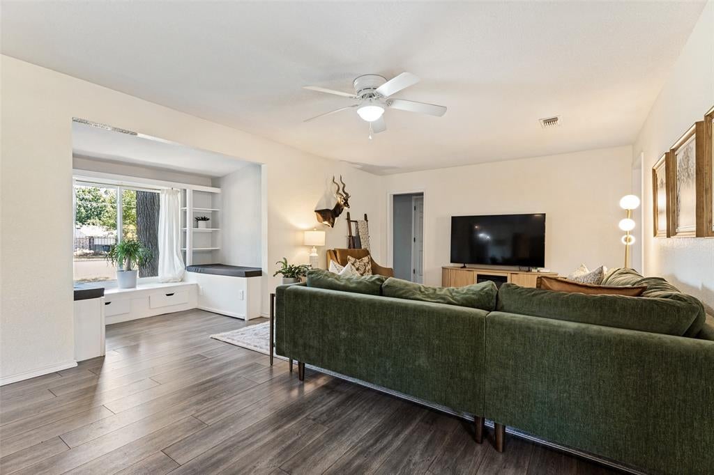220 Ash Creek Drive W