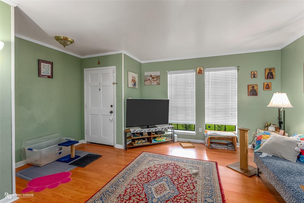 10111 Carlsbad Drive