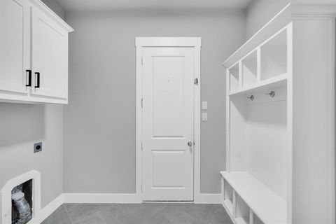 Tiny photo for 820 Red Tail Road, Waxahachie, TX 75167 (MLS # 21070293)