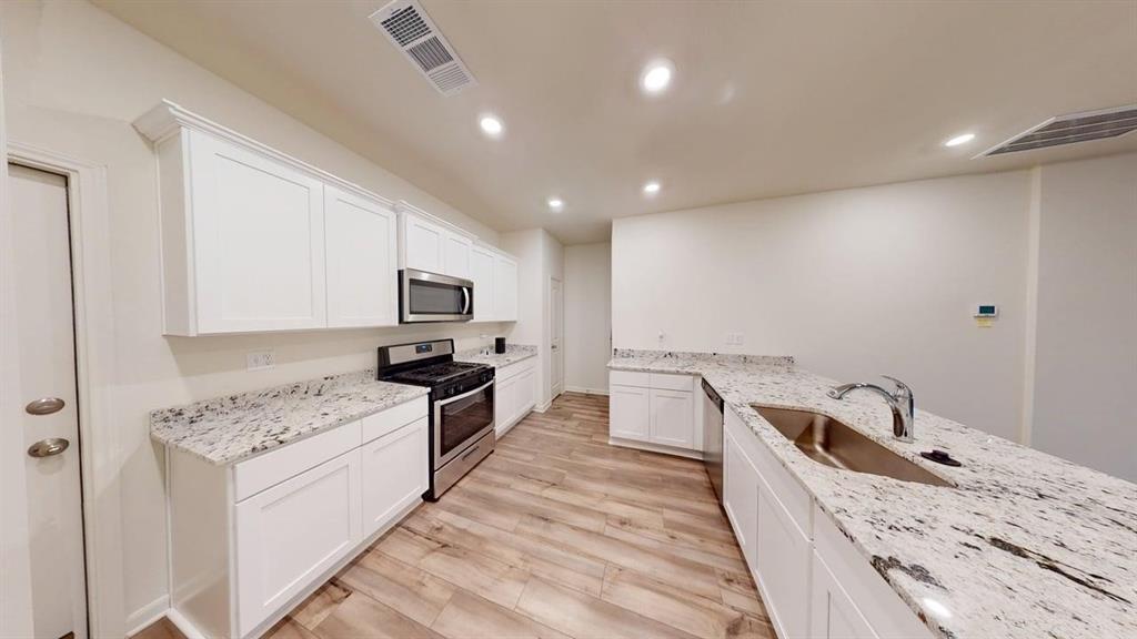 South Park Meadows - Residential Lease