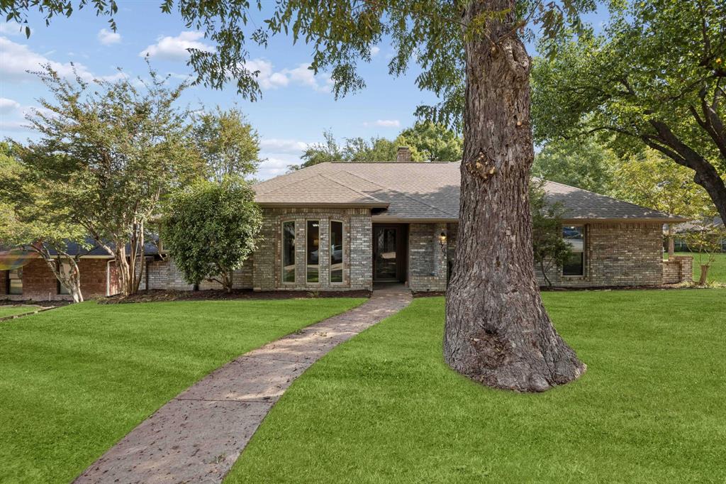 3702 Elmcrest Circle