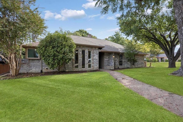 3702 ELMCREST CIR, GARLAND, TX 75040 - Image fe0c3be7b5cb49c99f71a9d293a8167a/966751795