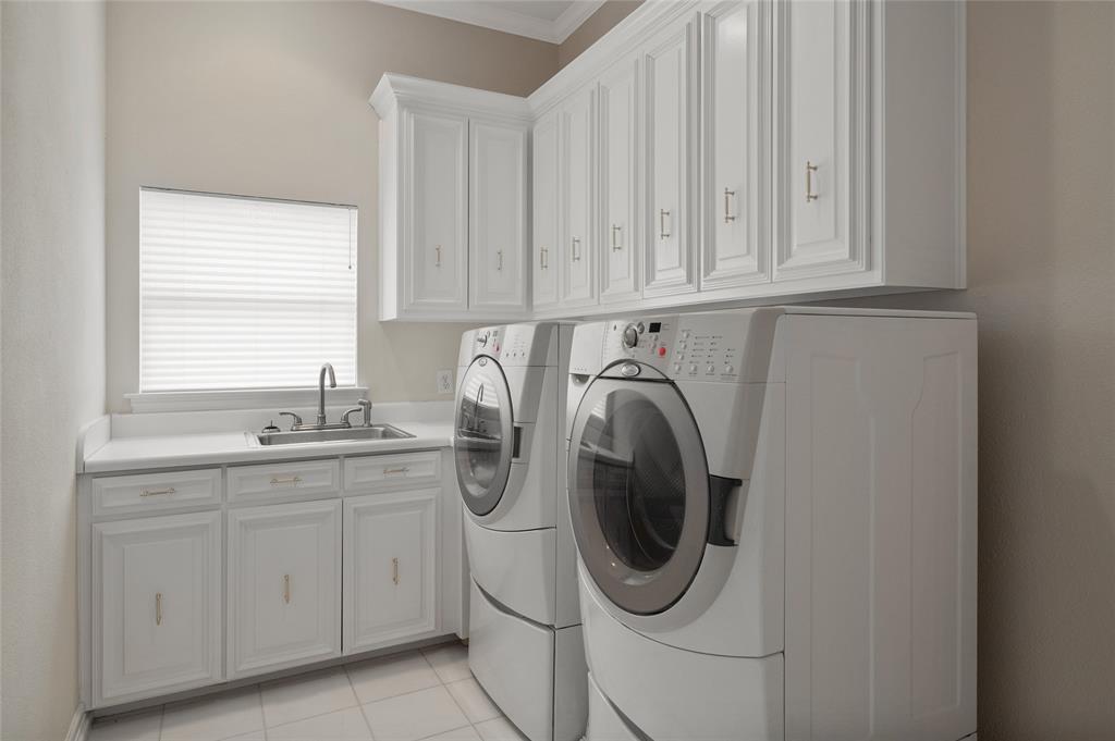 Steeplechase Ph Two-R - Residential