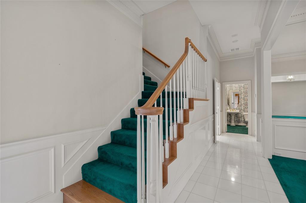 Steeplechase Ph Two-R - Residential