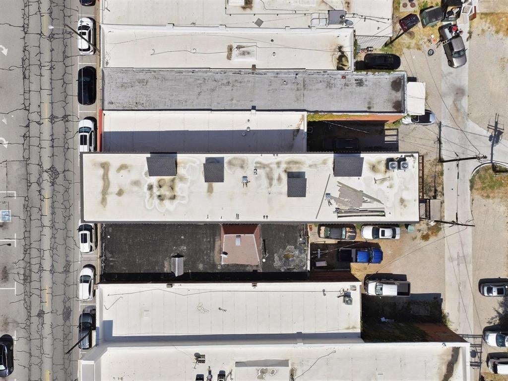 213 N Travis Street